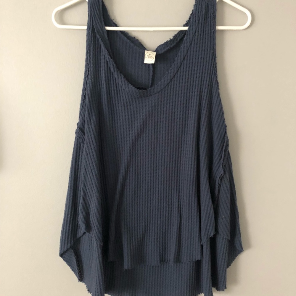 Navy blue tank top!!